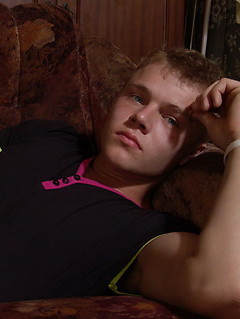 Terrific muscled teen boy Alick is back to show you his gorgeous naked body