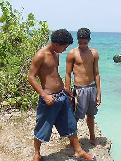 Latino twink gets his tight ass explored outdoors