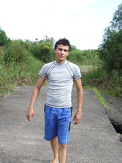 Twink guy with sexy perfect body stripping for you