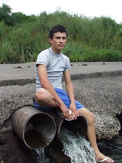 Twink guy with sexy perfect body stripping for you