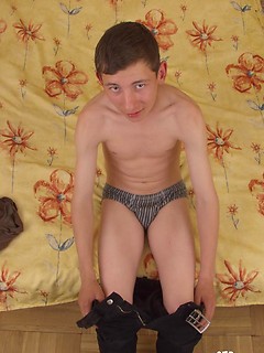 Hot twink shows off his willing hairless asshole