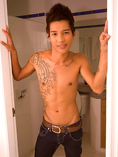 Tia Ankon is a horny gay versatile Asian boy