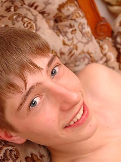 Badass twink gets all naked and shows some skin