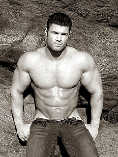 Really hot muscleman Kurt Beckmann