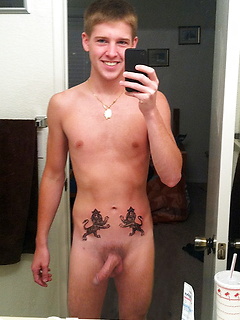 Watch real amateur porn pictures of sexy gays