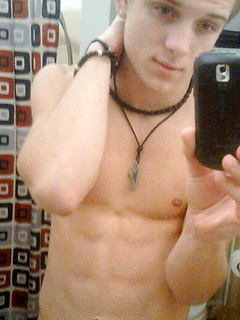 Young pretty homo boys with sexy nude bodies