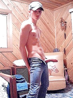 Real amateur gay guys playing with naked rods