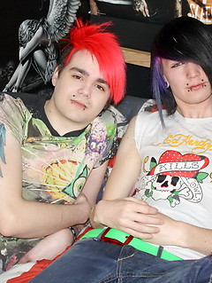 Two alternative gay boys Drake and Tyler fucks