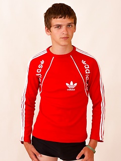 Sporty butt of straight Danny Roulier will turn you on