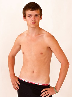 Sporty butt of straight Danny Roulier will turn you on