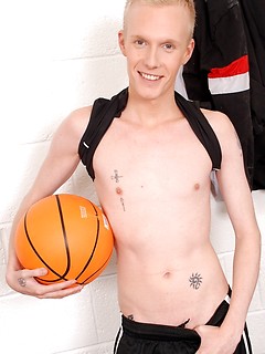 Sporty Boys Are Shaved and Primed For A Raw Session Of Hot Jizz!