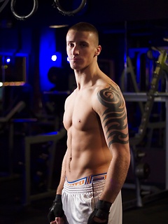 Hot jock Connor Kline is back at the gym working out and showing off his bulging muscles