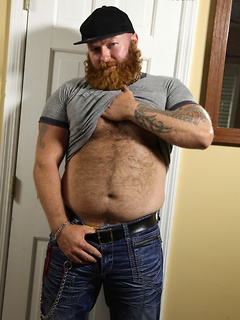 Sexy ginger bear Rusty G is back with a full beard and full on hot sticky cum