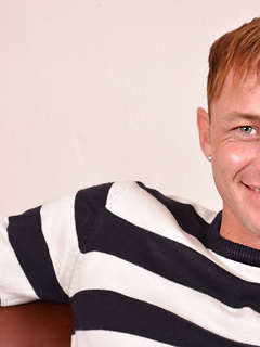 Leo Strokes Out A Hot Load