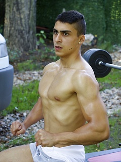 Muscle lovers beware, Rodrigo is one muscular stud